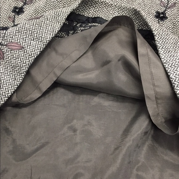 ❌❌ SOLD Ann Taylor Design Skirt Sz 4 - Picture 4 of 8